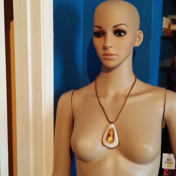 Leather Amber necklace - Picture 3 of 3